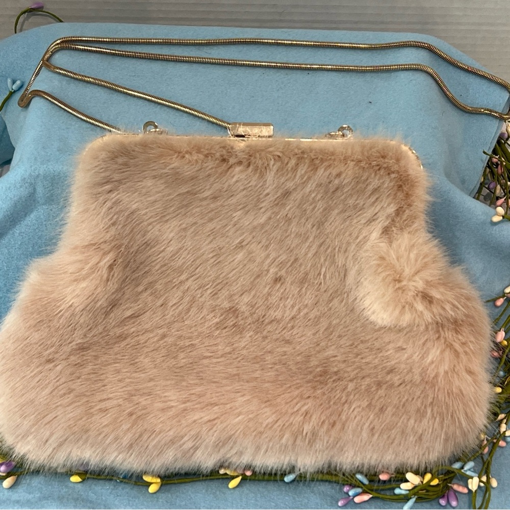Pink Faux Fur Purse‎